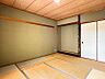 和室：《和室8帖》南向きで陽当たりの良いお部屋