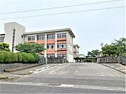 加治木中学校児童数は約596名、教員数は約44名です。（令和7年4月） 650m