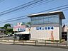 周辺：タイヨー 吉野店・食料品等　営業時間 9:30～22:00・衣料品館　営業時間10:00～19:00・駐車場、ATM有り。・敷地内にセリアもあります。 1200m