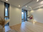 ＬＤ約１０．３帖と洋室約５帖は引戸採用で開放感と独立性両立できます。