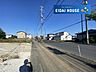 外観：前面道路