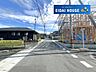 その他：前面道路含む外観