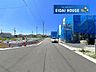 その他：前面道路含む外観