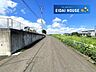 外観：前面道路