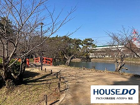 亀城公園 750m