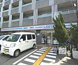 ローソン京都金閣寺前まで1400m 観光客で賑わう西大路通り沿いです。