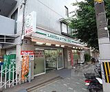 ローソンストア100紫野泉堂店まで500m