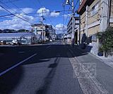 前面道路です
