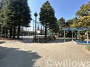 山王公園 徒歩9分。 700m
