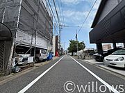 南側から差し込む光が空間に暖かさを与えてくれます。(5/25撮影)