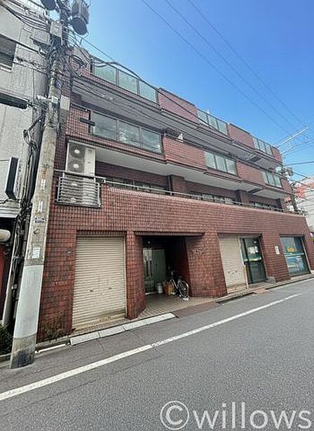 それぞれ独特の顔を持つあなただけのお住まい。住戸によって暖かい日差しの入り方・見え方も違います。実際の日当たりや現地の雰囲気をぜひ現地でご確認くださいませ。