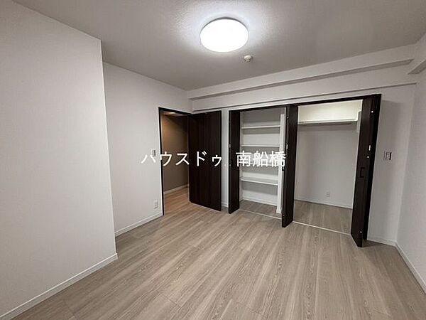 寝室を拡大表示