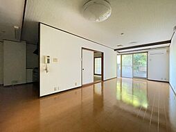 グランメゾン丸山 203 2階2LDKのリビング/ダイニング