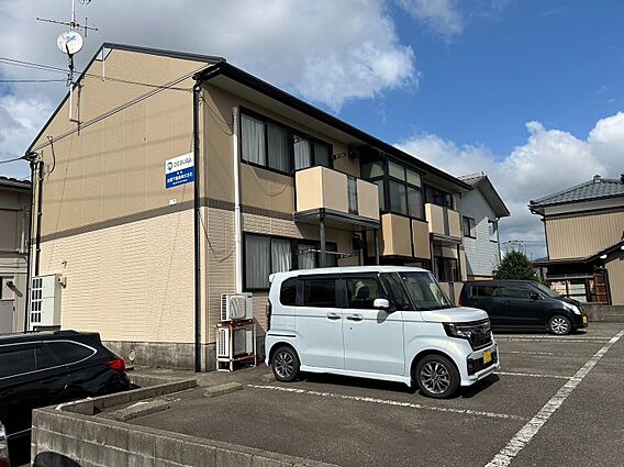 ラ・エームB_トップ画像