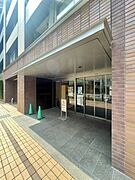 住まうものを迎え入れるエントランス