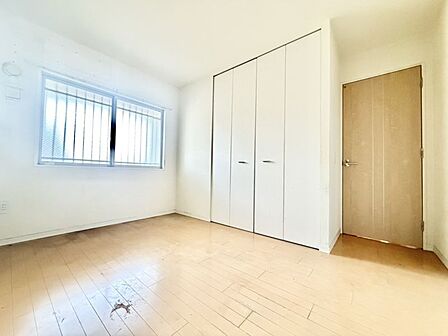 それぞれの部屋が独立しているので家族間のプライベートも守られます。