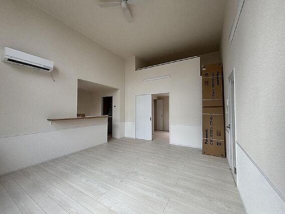 ボックスR_内装_1