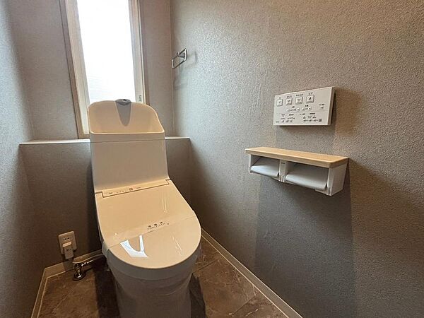 トイレを拡大表示