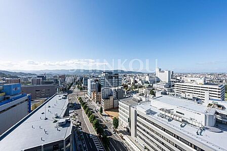 洋室側バルコニーからの眺望