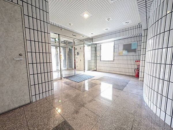 玄関を拡大表示