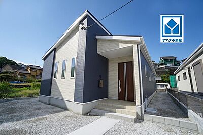外観:生活がワンフロアで完結する平屋建て^^敷地約81坪。駐車3台分^^西鉄バス「六本松」歩3分。 外観:生活がワンフロアで完結する平屋建て^^敷地約81坪。駐車3台分^^西鉄バス「六本松」歩3分。
