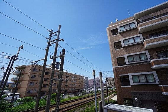 バルコニーから...
