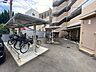 その他：雨や直射日光、風雪から自転車を守り、自転車の劣化を防ぎます。雨の日の利用も快適です。