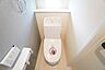 室内：1階2階の2ヶ所にトイレがありますので、忙しい朝にも家族に気を使わず、ゆとりが生まれますね＾＾
