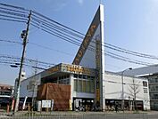 TSUTAYA 上小田井店（366m）