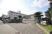 神戸市立 本多聞中学校 723m