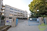 神戸市立垂水中学校 970m