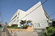 神戸市立霞ヶ丘小学校 875m