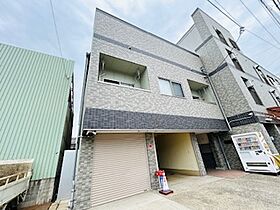 ディーセントII  ｜ 大阪府東大阪市渋川町2丁目（賃貸マンション1R・2階・22.70㎡） その1