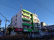 東急世田谷線「松原」駅徒歩1分　京王線「下高井戸」駅徒歩10分