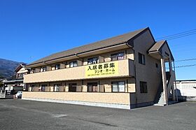 ルナクラージュ  ｜ 山梨県南アルプス市荊沢（賃貸アパート1K・1階・33.12㎡） その1