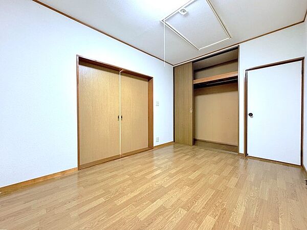 洋室を拡大表示