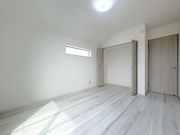 洋室を拡大表示