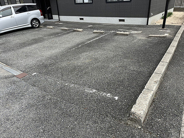 7 / 11