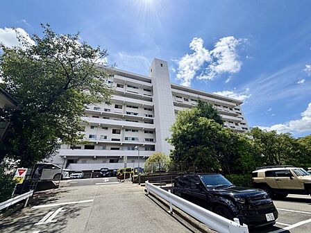 「日吉本町」駅徒歩15分 生活に便利な設備・仕様を揃えた快適住宅です。
