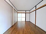 続き間なので小さなお子様の遊びスペースとしても、老後の生活にも重宝します。