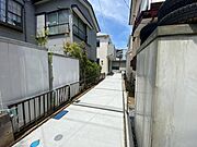 キッチンはご家族との会話が楽しめる対面カウンタータイプを採用。リビングのご家族の様子をうかがいながらお料理もできます。