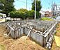 外観：実際の日当たりや現地の雰囲気もご確認くださいませ。（2026年7月撮影）