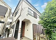 清潔感のあるシンプルな外観が魅力的な物件です。
