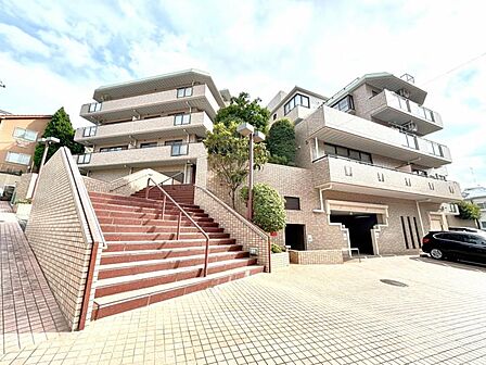 「三ツ沢下町」駅徒歩11分 生活に便利な設備・仕様を揃えた快適住宅です。