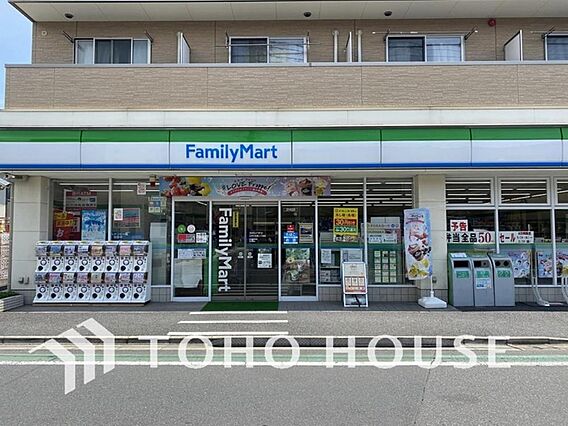 ファミリーマー...