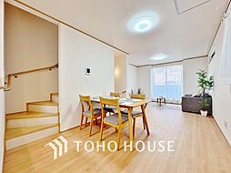 対面キッチン　リビング階段　コミュニケーション増える家