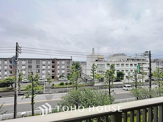 「穏やかな街並...