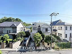 角地に佇む快適設備搭載の陽だまりハウス