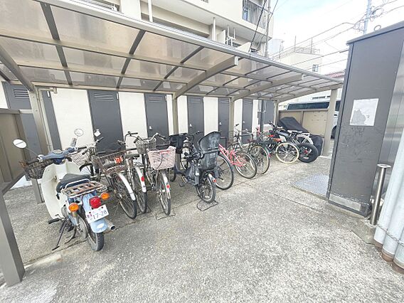 駐輪場