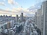 その他：「穏やかな街並みの眺望」穏やかな街並みを一望しながら、爽やかな風と柔らかく降り注ぐ陽光を感じて頂けます。心地良い開放感が暮らしにゆとりと充足感をもたらします。